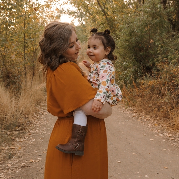 Meet your Posher, Micah - Picture 4 of 4